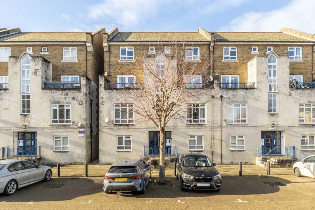 Main image of property: Ashdown Walk, Canary Wharf