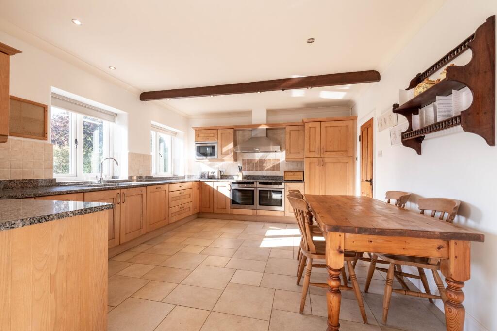 House in Peterborough - View 3