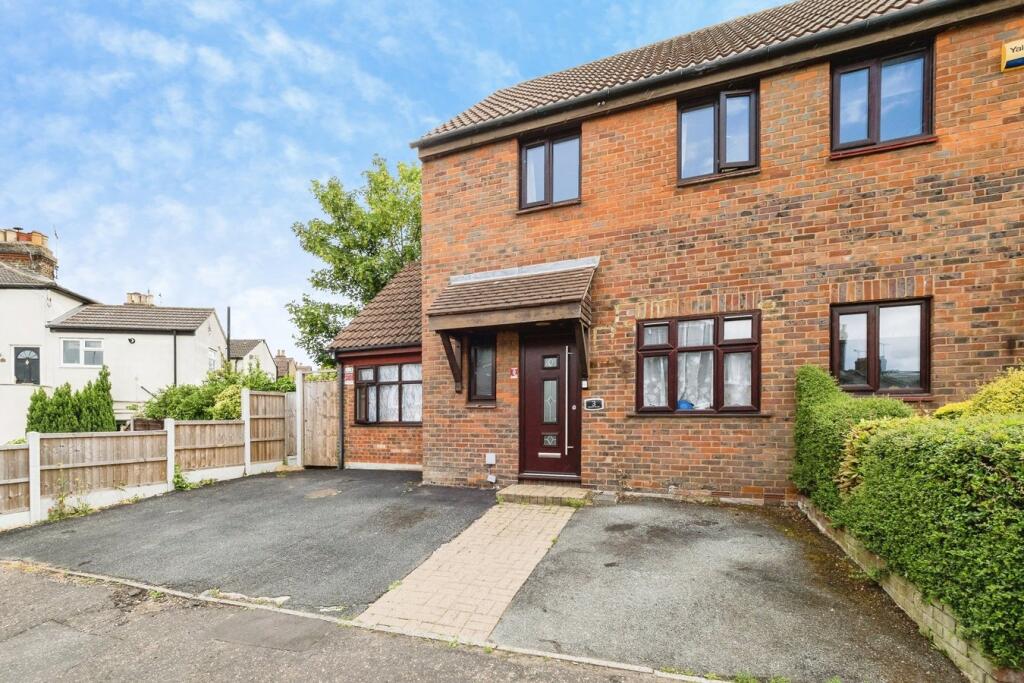 Main image of property: Queen Street, Warley, Brentwood, CM14