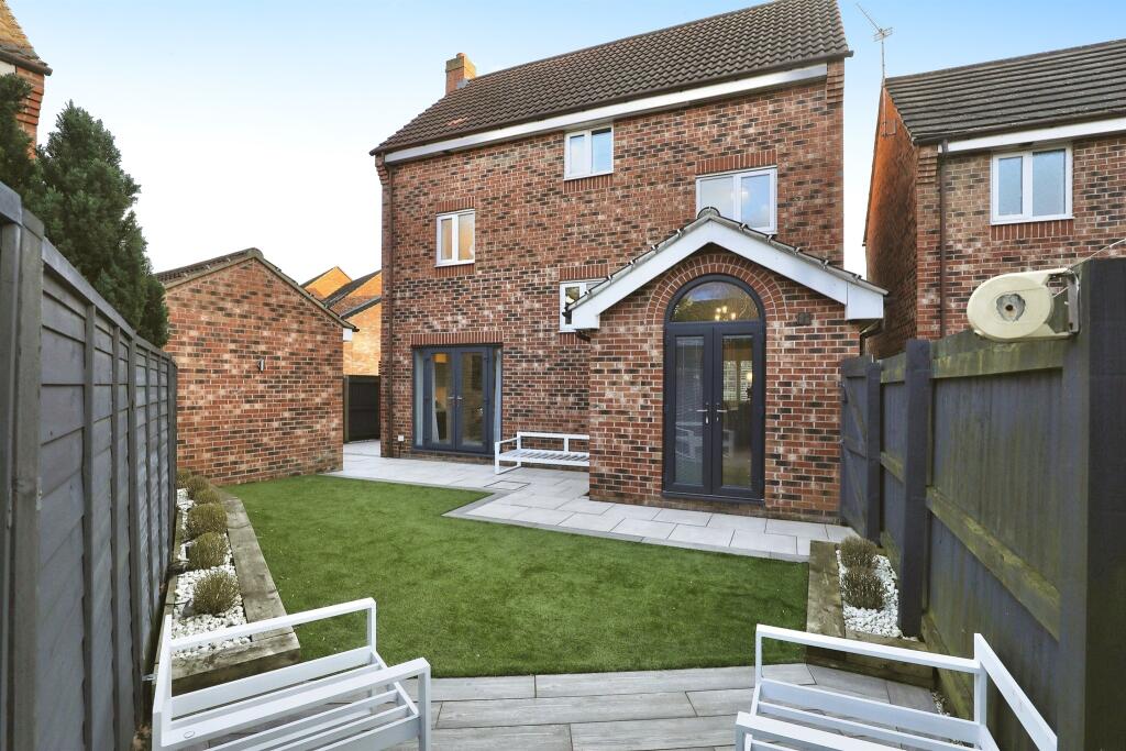 Sunflower Gardens, Bessacarr, Doncaster photo 4