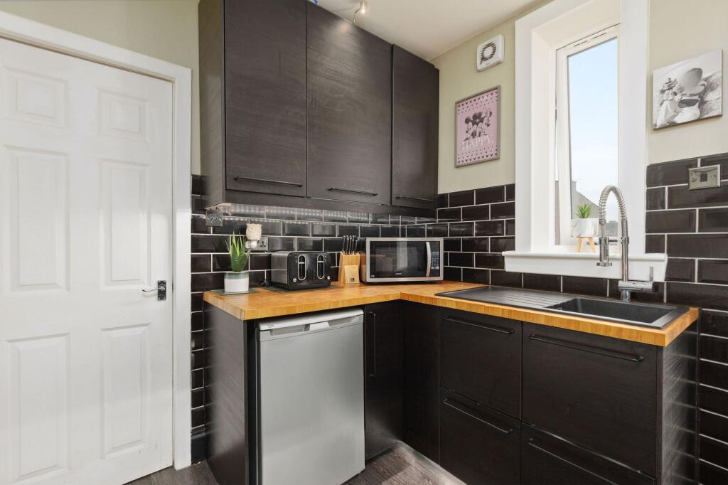 Apartment in Kirkcaldy - More
