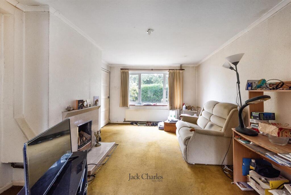 House in Tonbridge - More