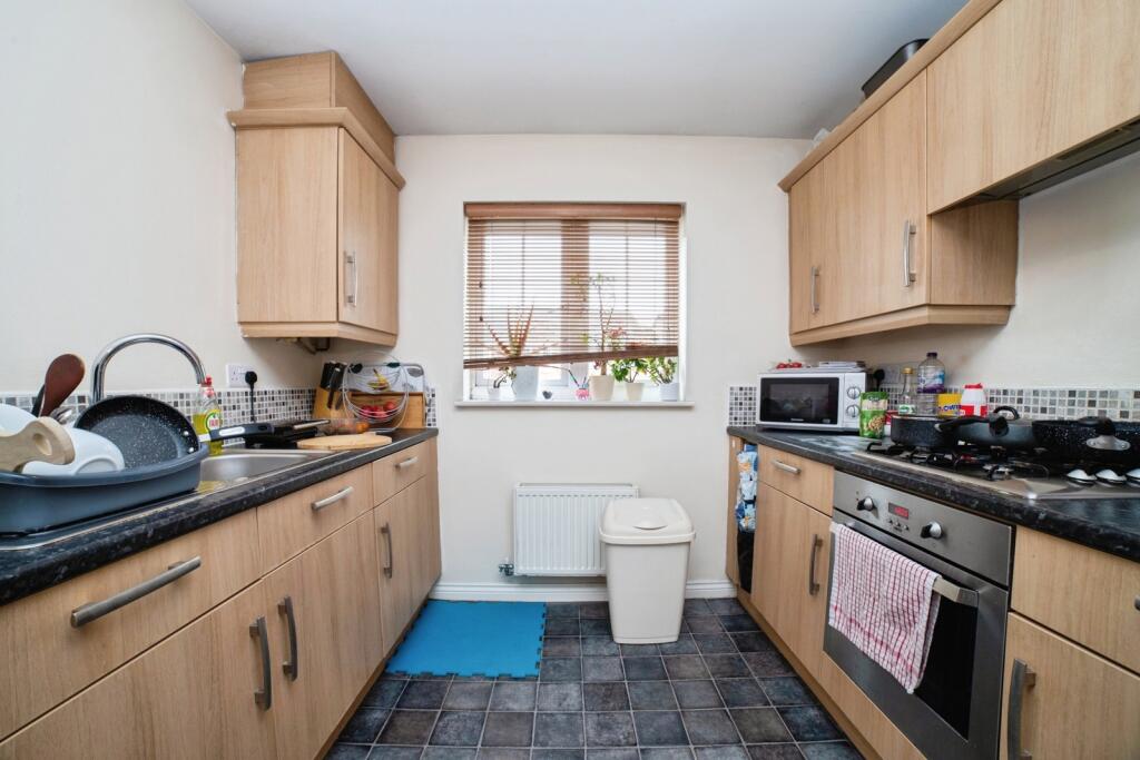 Apartment in Mansfield, Nottinghamshire - View 2