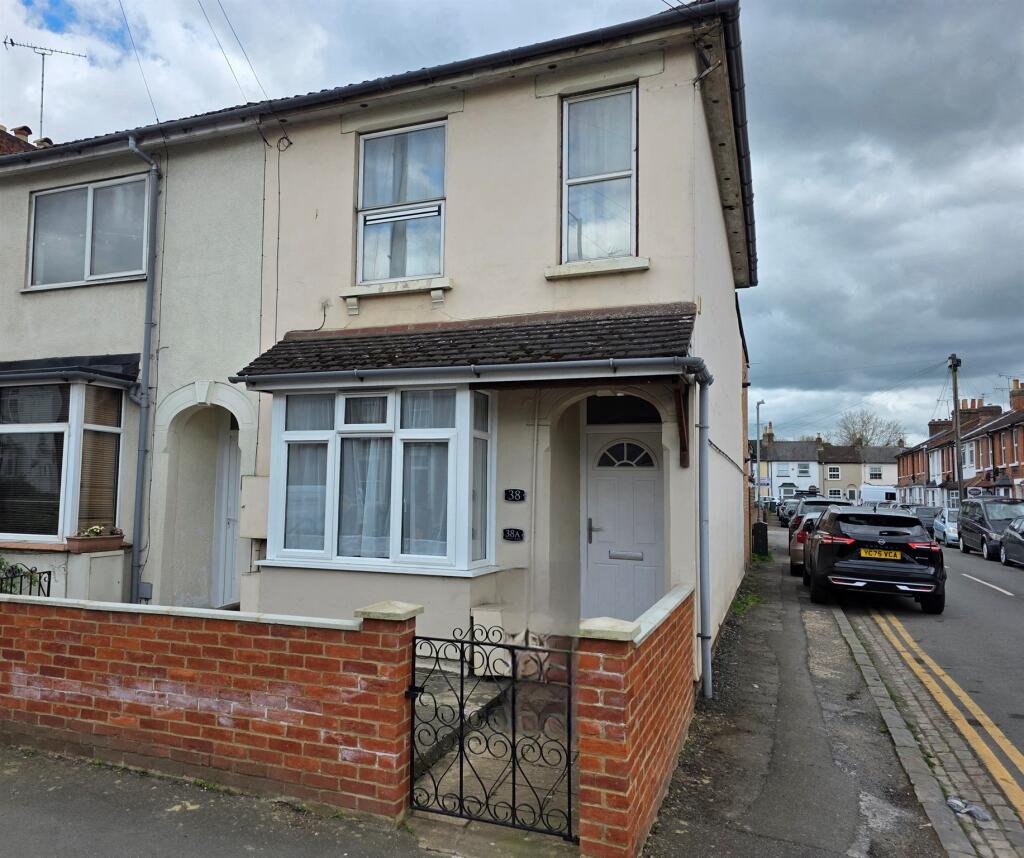 Main image of property: Bicester Road, Aylesbury