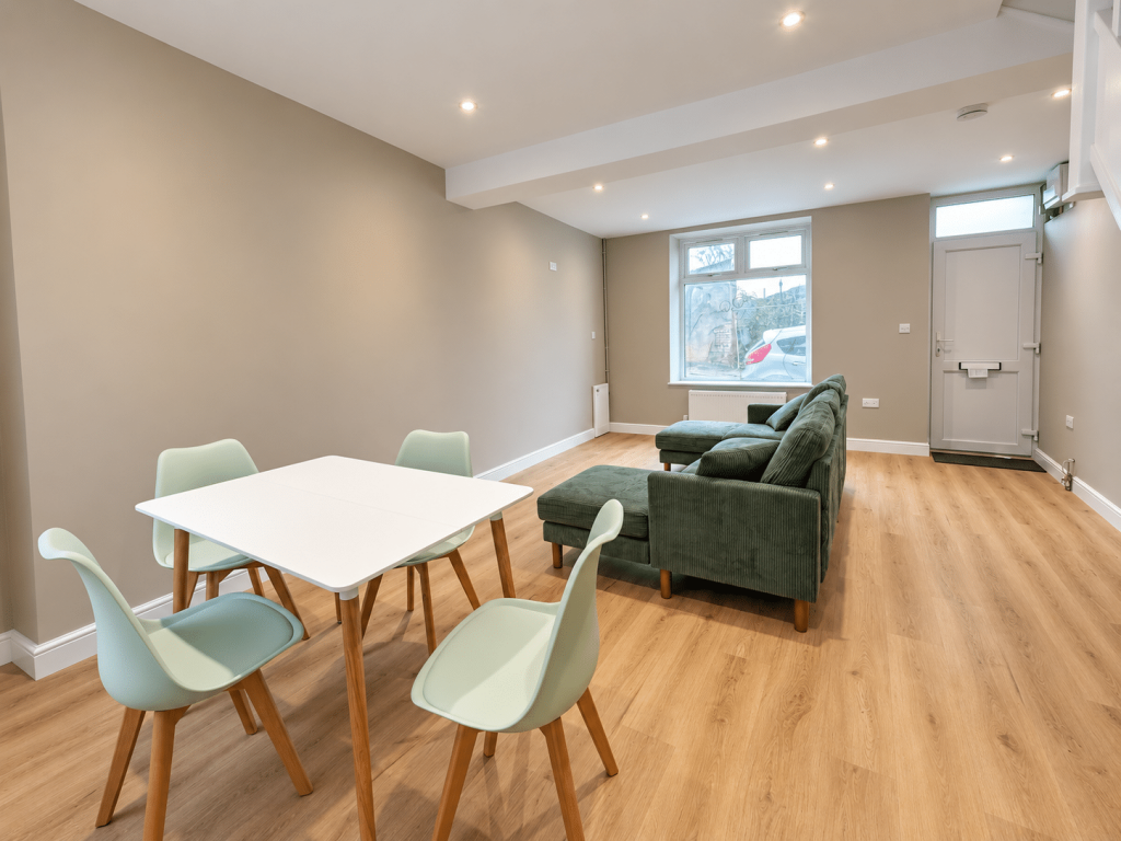 House in Cardiff - View 2