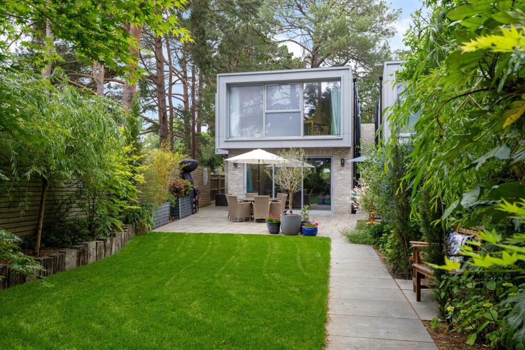 Main image of property: Links Road, Lower Parkstone