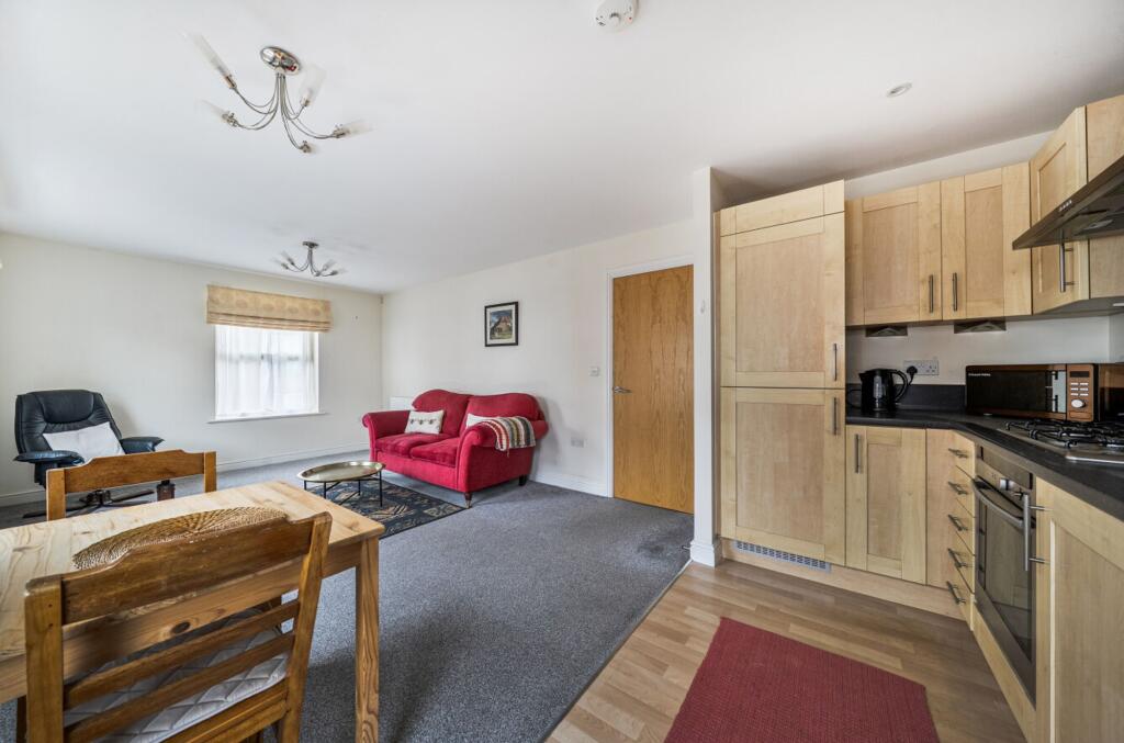 Apartment in Tonbridge - View 5