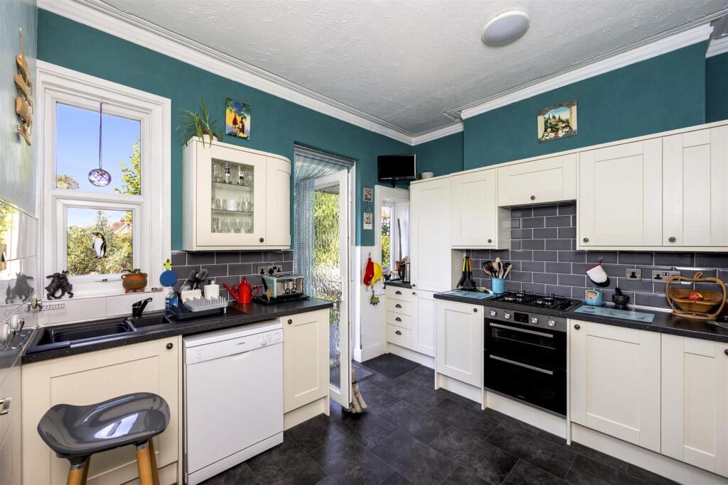 Spencer Road, Eastbourne photo 5
