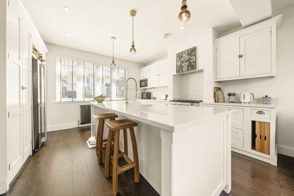 House in London - View 4
