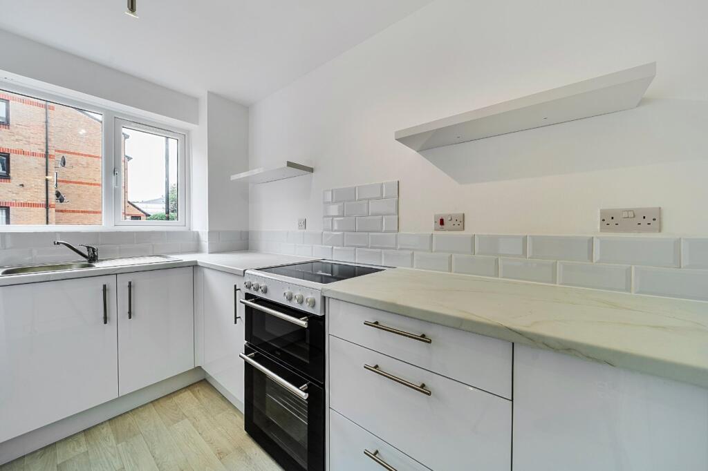 Apartment in London - View 2