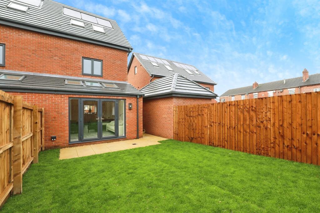 Manchester Road, Northwich photo 2