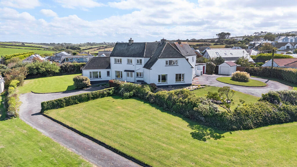 House in Plymouth - View 5