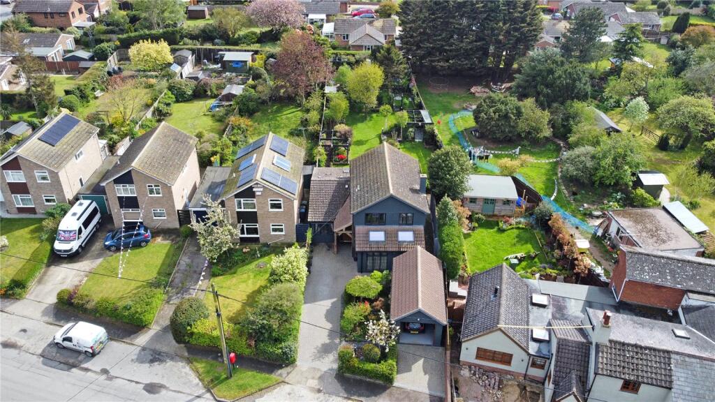 House in Ipswich - View 2
