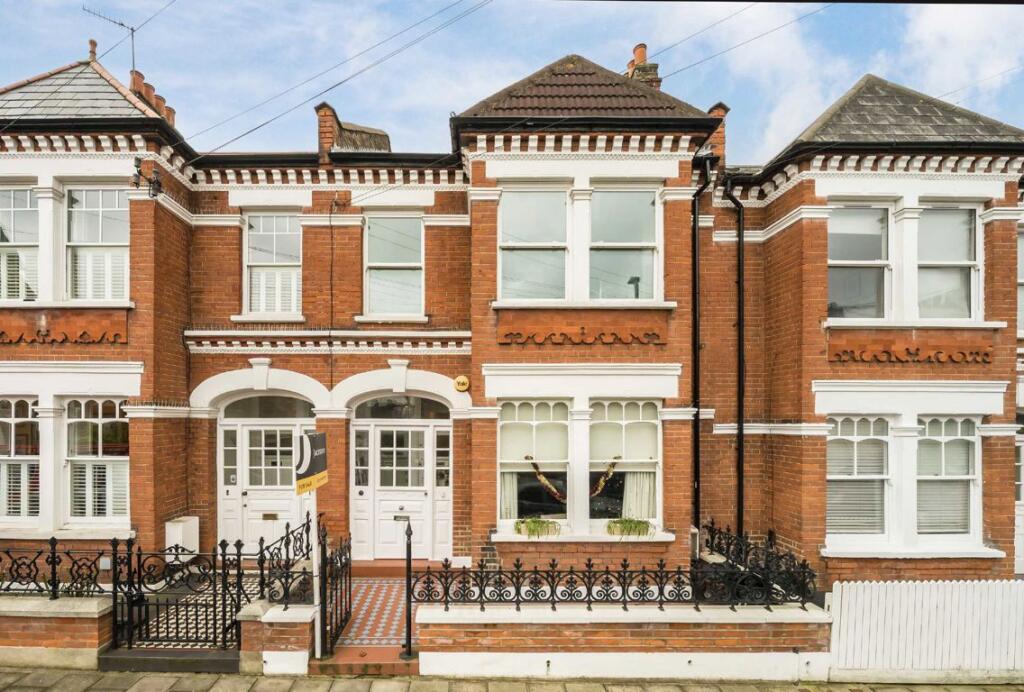 Main image of property: Stapleton Road, London