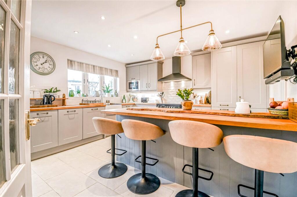 House in Swindon - View 3