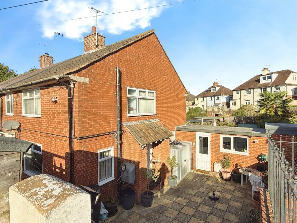 3-bed terraced on Moorfield Road, Exmouth, £300,000