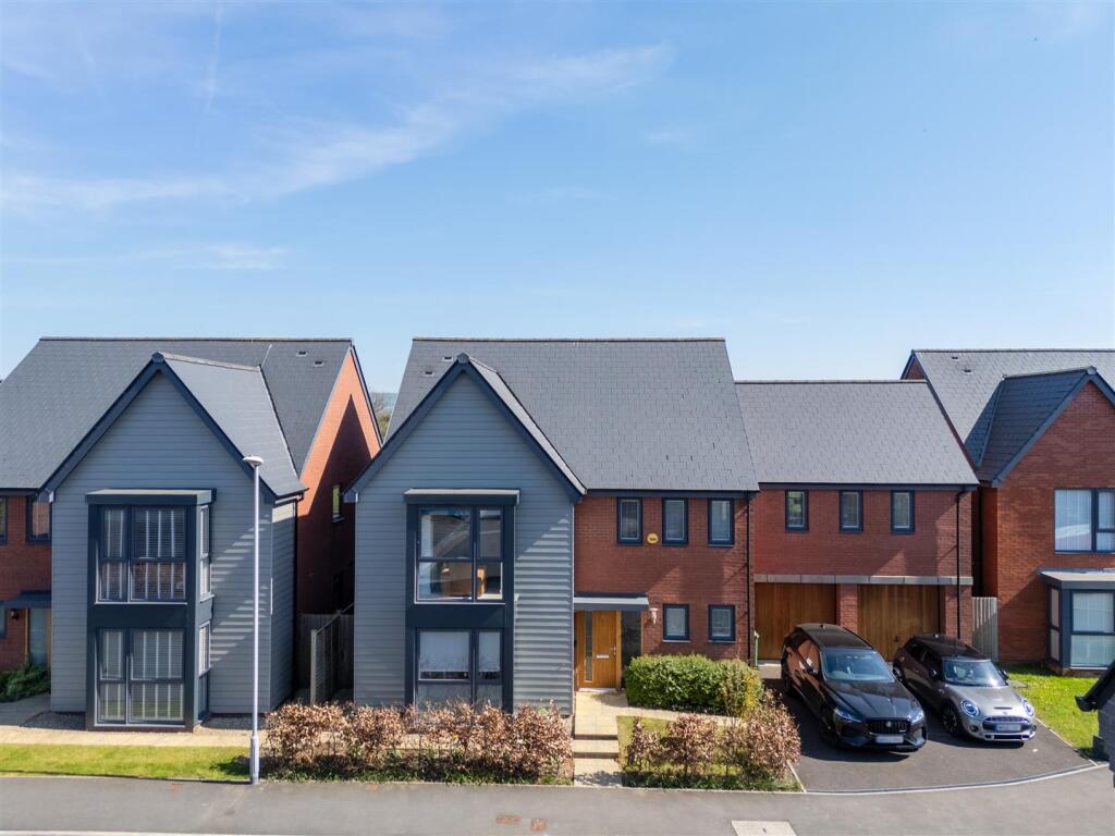 Main image of property: Arcadius Way, Keynsham, Bristol