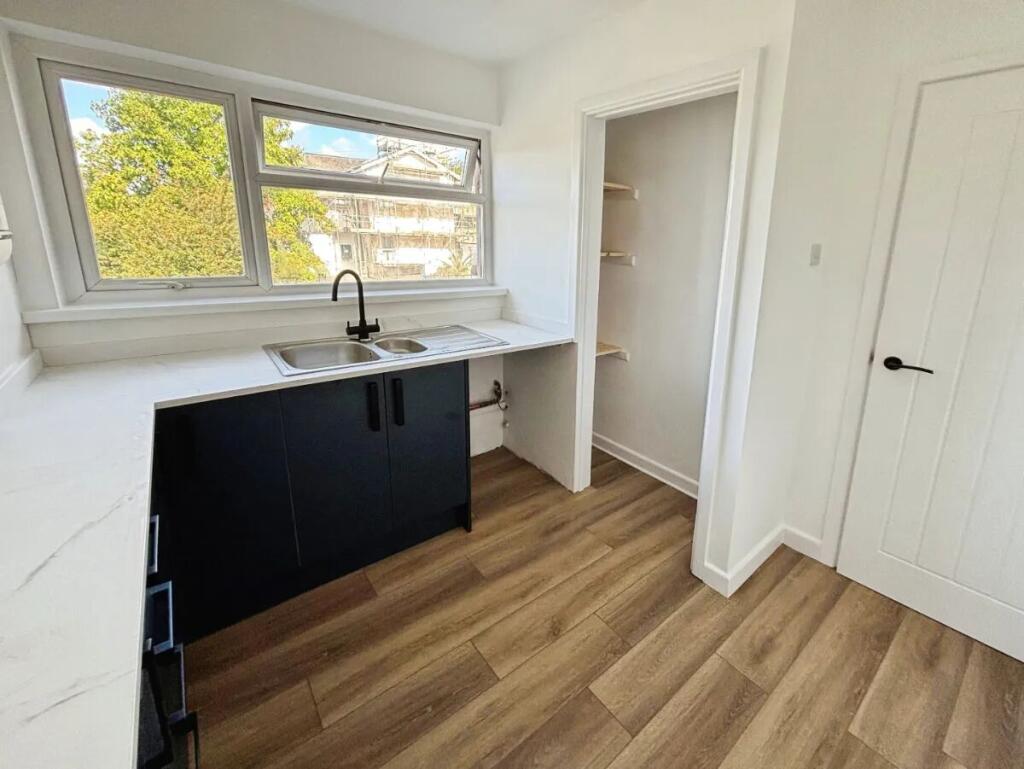 Apartment in Newton Abbot, Abbotsbury - View 4