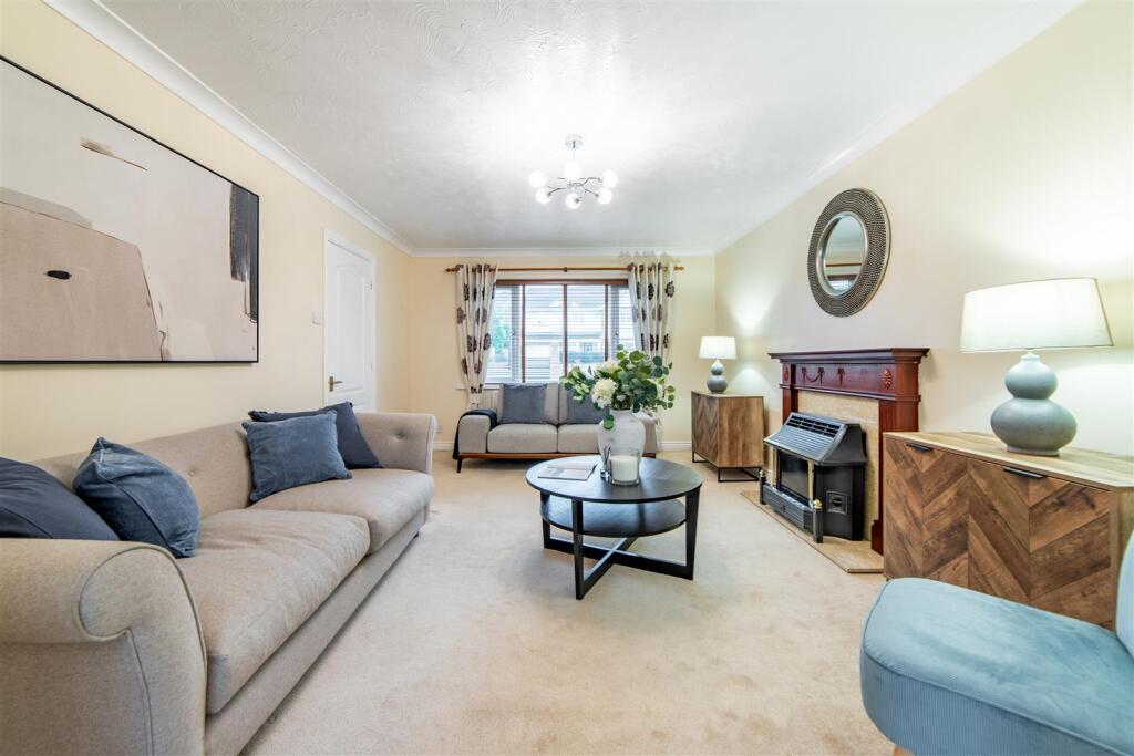 House in Newcastle upon Tyne, Tyne and Wear - More