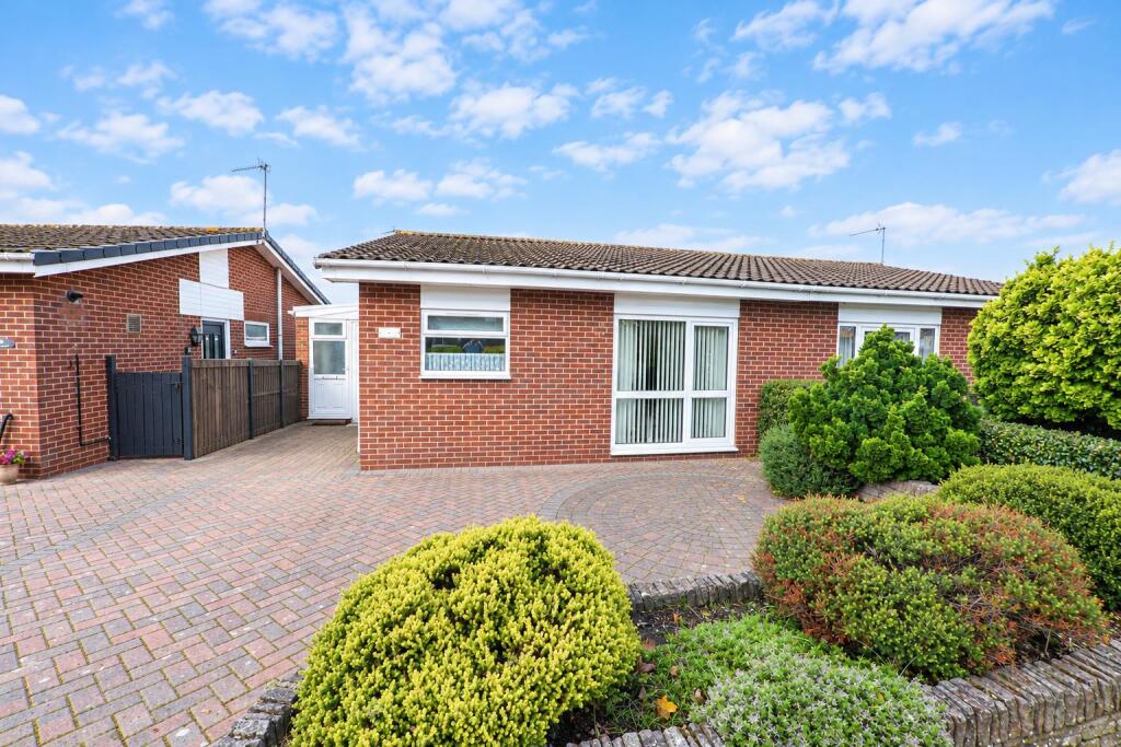 2-bed semi-detached on St. Michaels Avenue, Rossington, Doncaster, £185,000