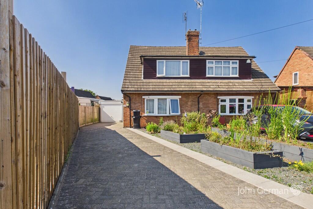Main image of property: Standing Butts Close, Walton-on-Trent