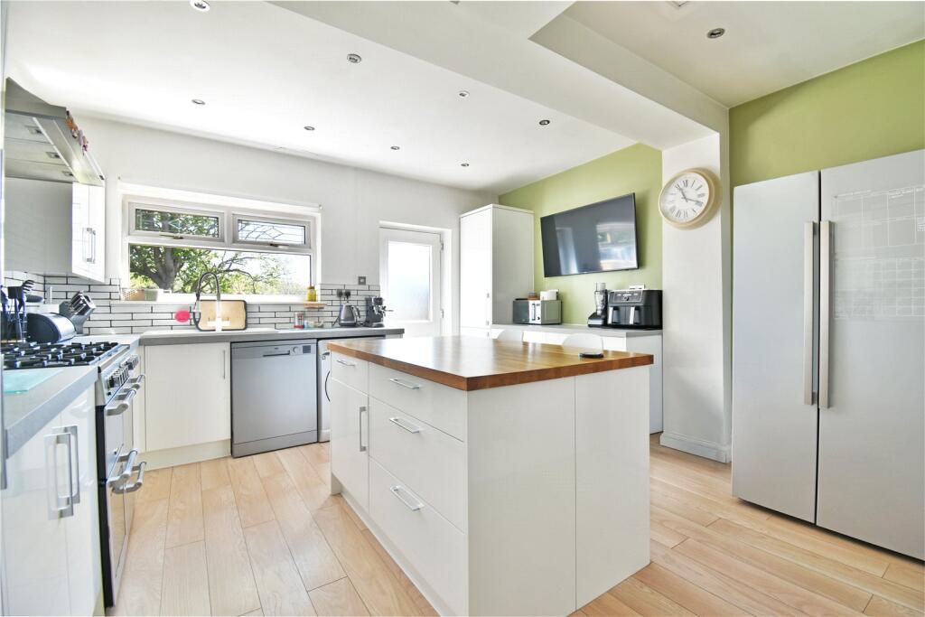 Kingsdale Road, Debdale Park, M18 photo 2