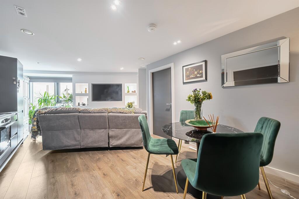Apartment in Liverpool - View 5