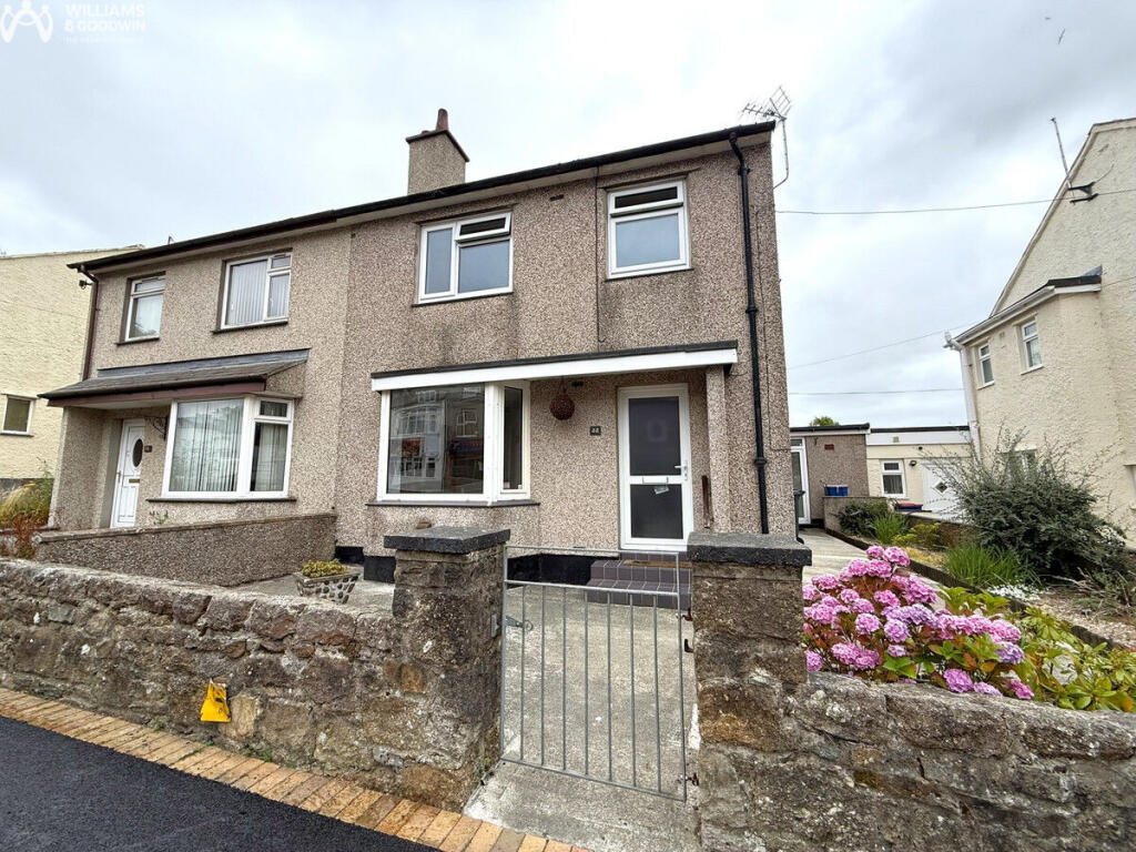 3-bed semi-detached on Bridge Street, Llangefni, Anglesey, LL77, £179,950