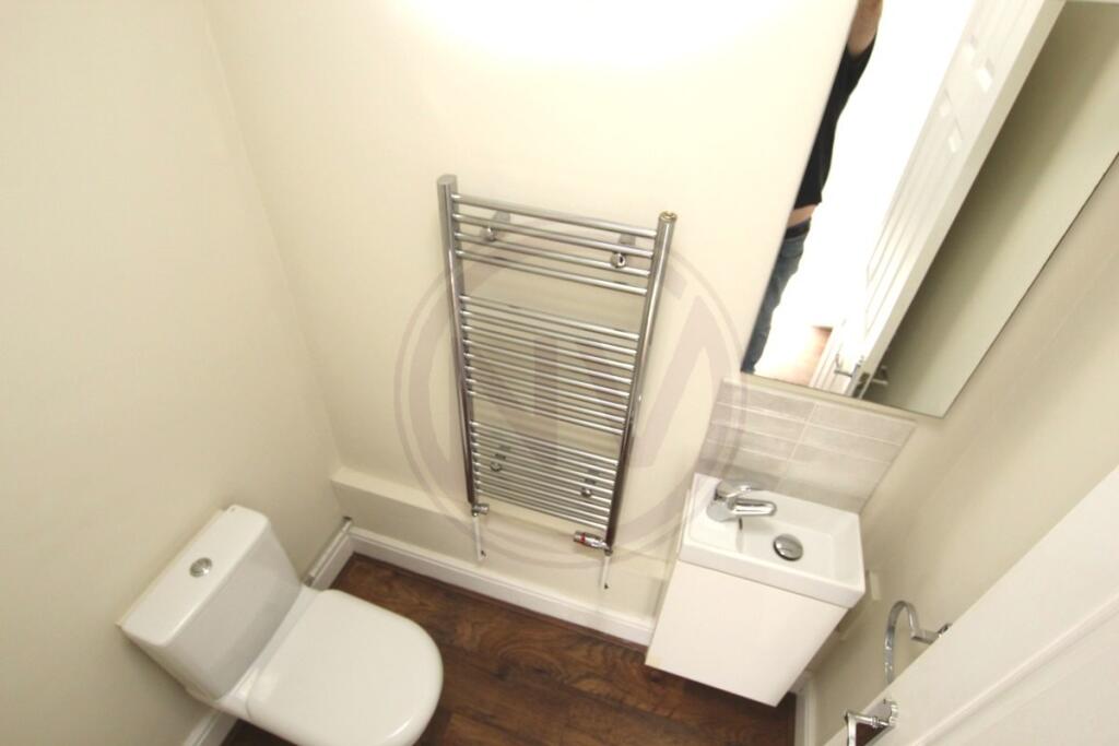 House in London - View 5