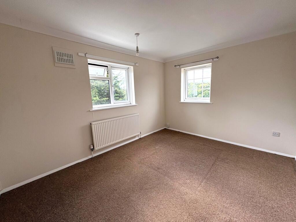 House in Tonbridge - More