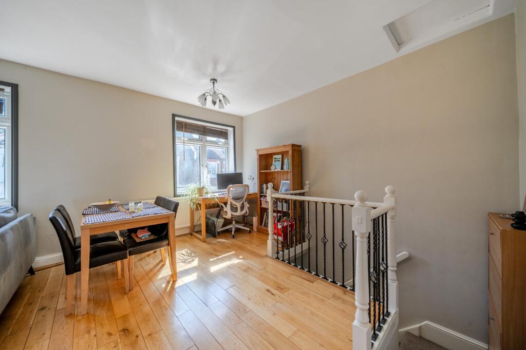 Apartment in London, Nunhead - View 3