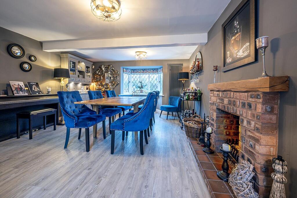 House in Solihull, West Midlands - More
