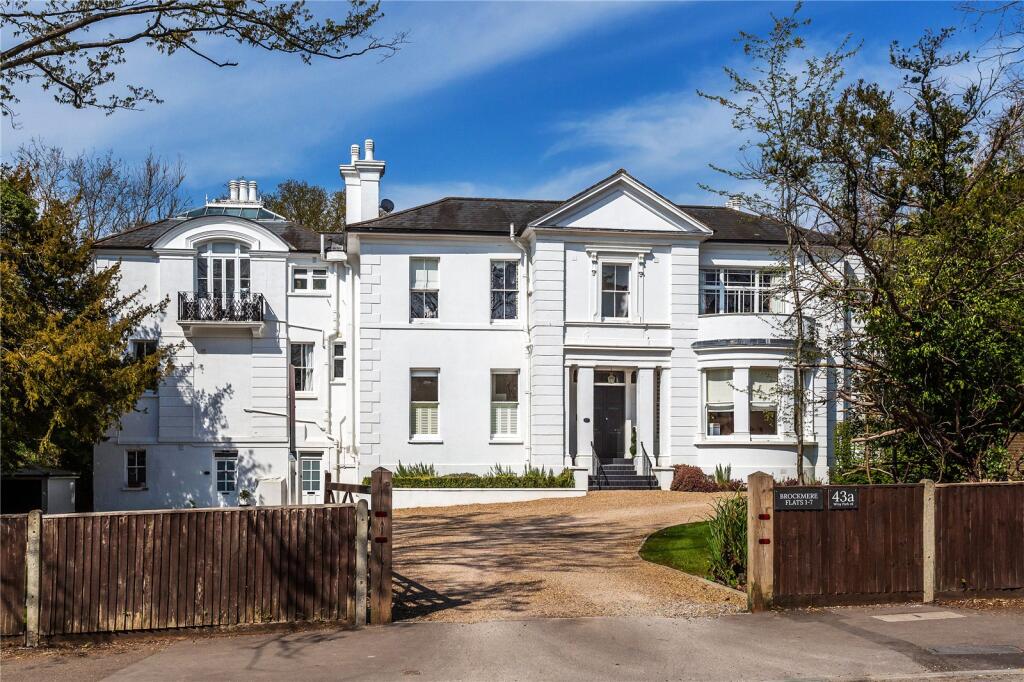 Main image of property: Wray Park Road, Reigate, Surrey, RH2