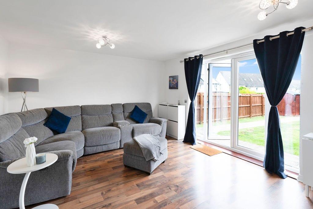 House in Edinburgh, Midlothian - View 3