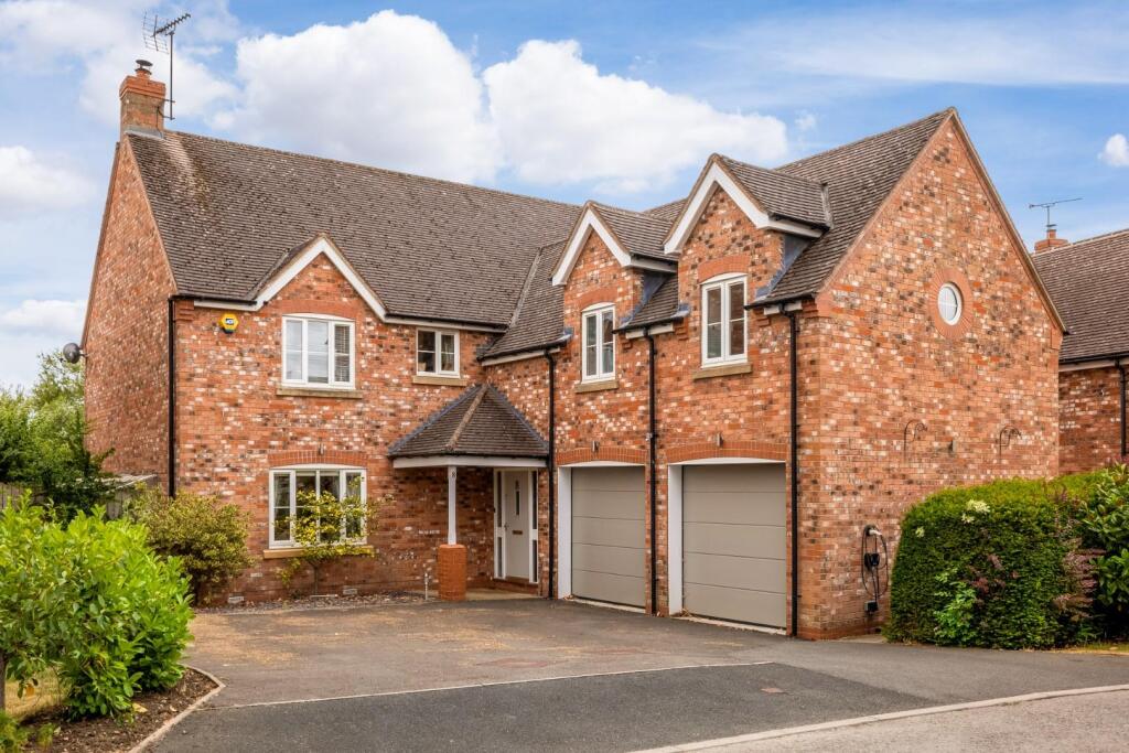 Main image of property: The Brickall, Long Marston