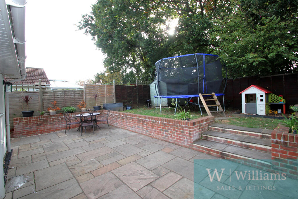 House in Ryde, Binstead - View 3