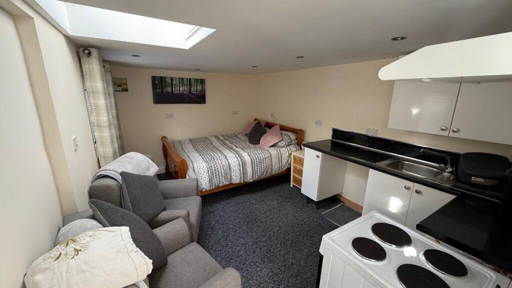 House in Walsall - View 5