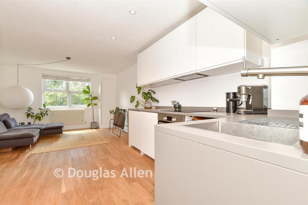 Apartment in London, Leyton - View 4
