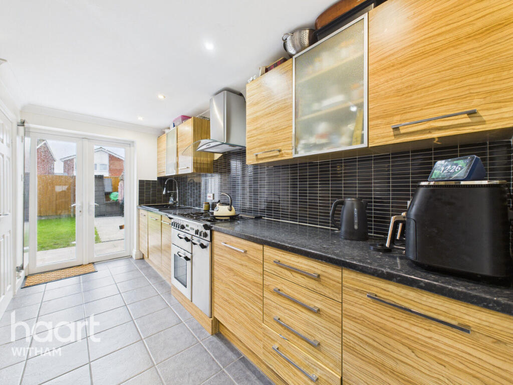 4-bed terraced on Cherry Tree Rise, Witham, £375,000