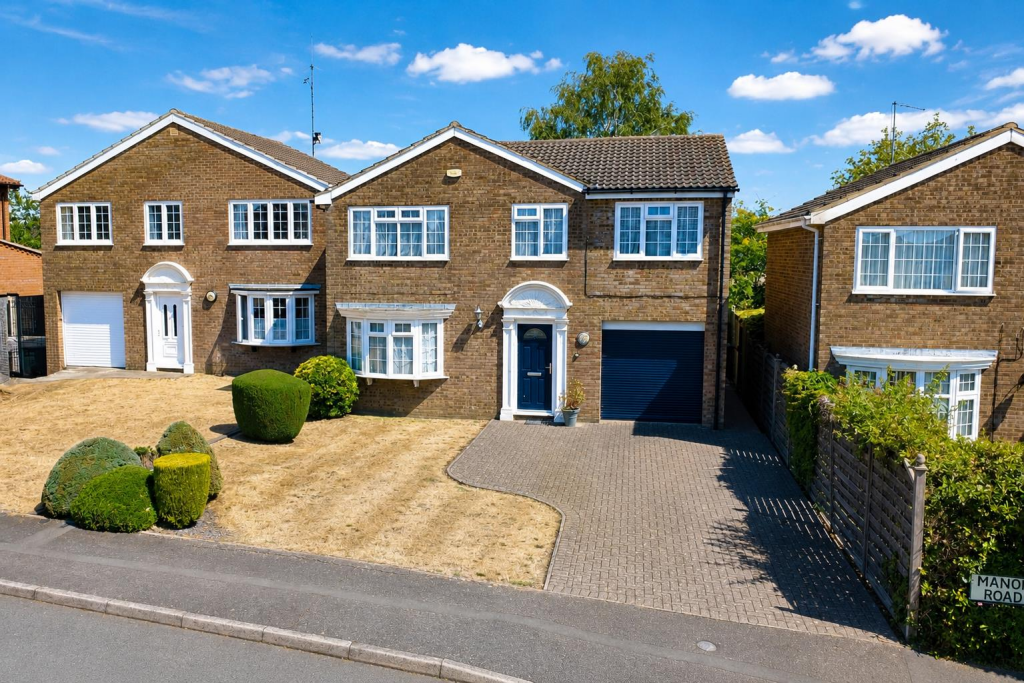 Main image of property: Manor Road, Rothwell, Kettering
