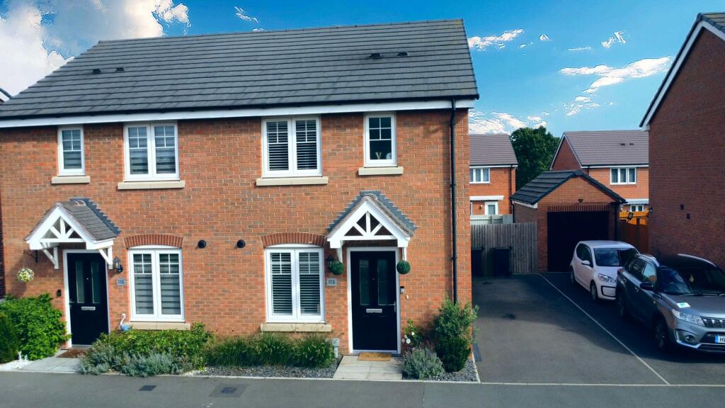 Main image of property: Cabinhill Road, Nuneaton, CV10