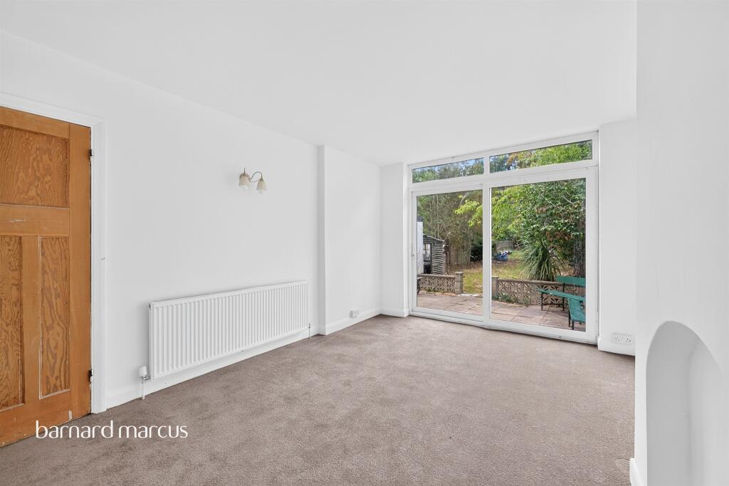 House in London, Coombe - View 4