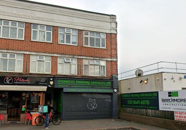 Main image of property: 690A London Road, Cheam, Sutton, Surrey, SM3 9BY