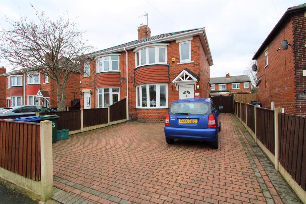 Main image of property: Richmond Road, Scawsby , Doncaster, DN5