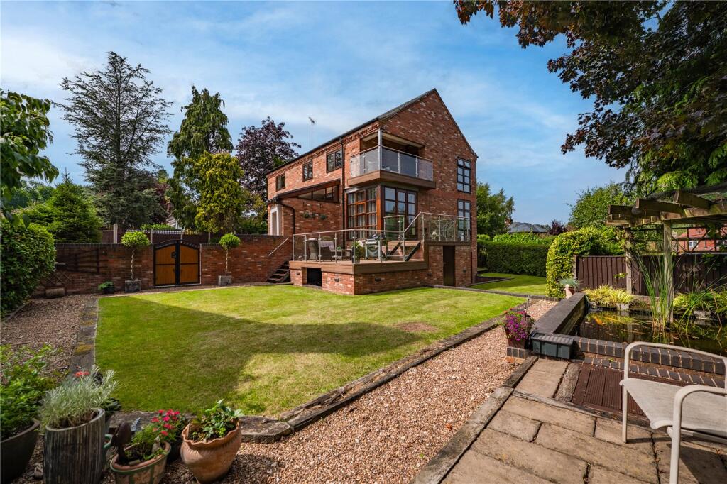 Main image of property: Sheepwalk Lane, Ravenshead, Nottingham, Nottinghamshire, NG15