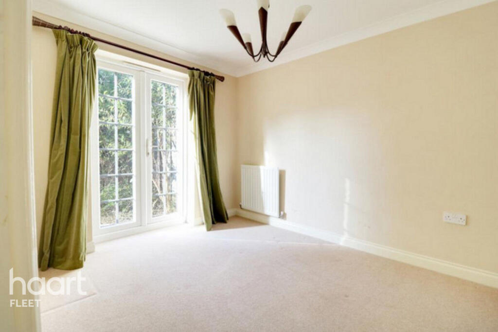 Main image of property: London Road, HOOK