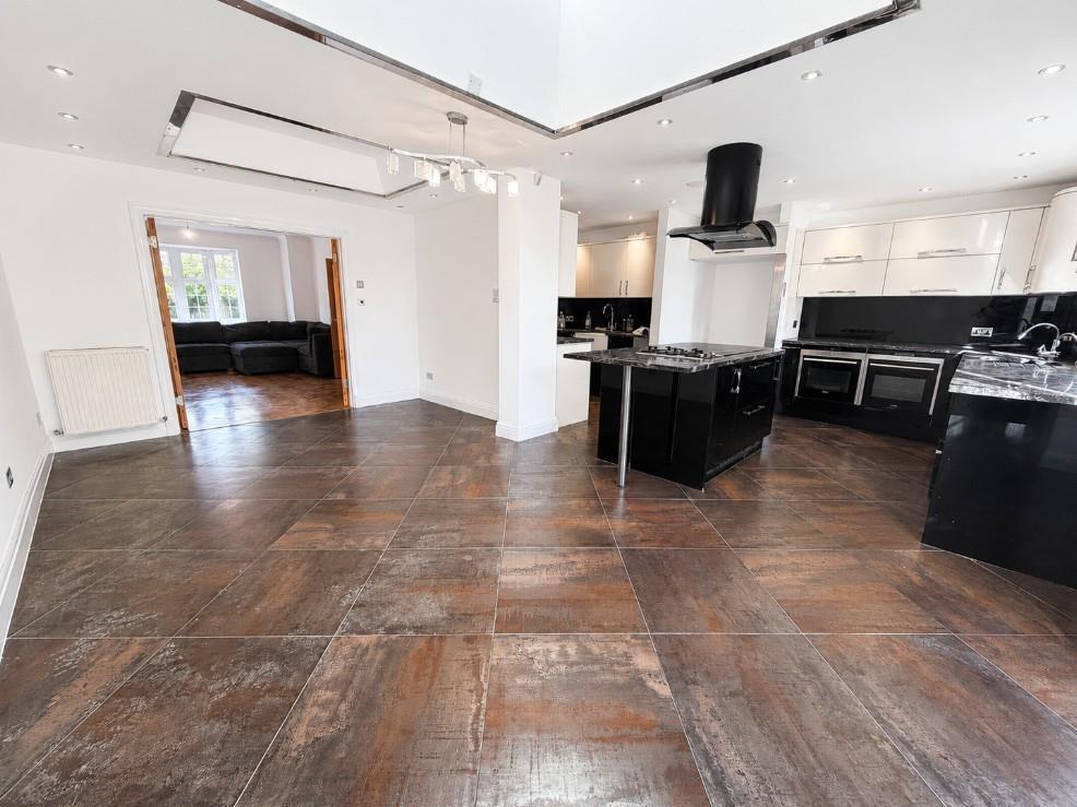House in Southall - View 5