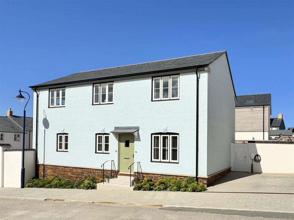 Main image of property: Stret Kolom, Nansledan