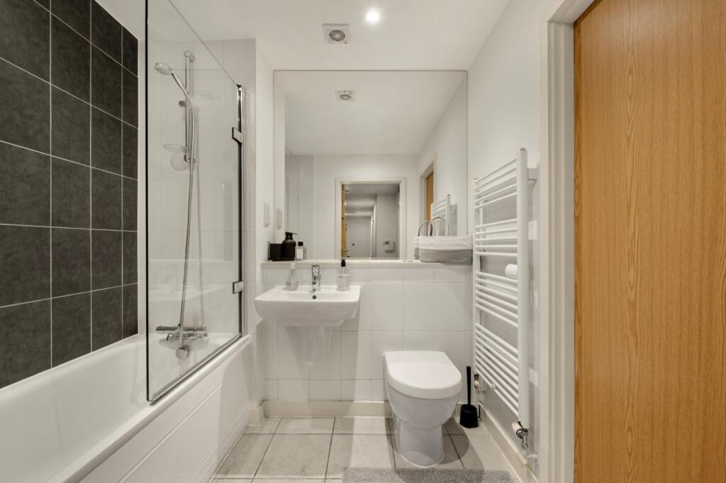 Apartment in London, Southfields - More