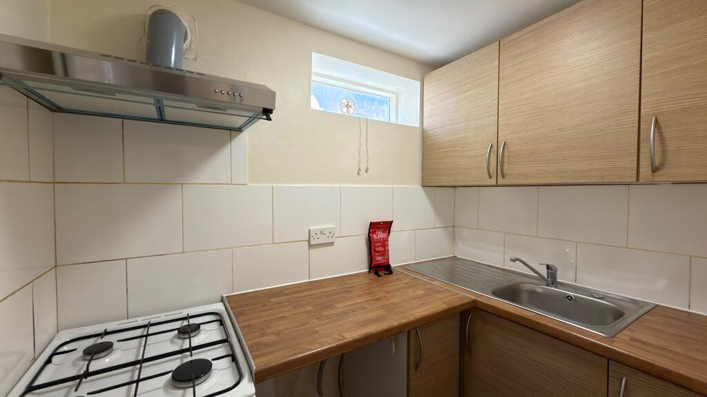 Apartment in Twickenham - More